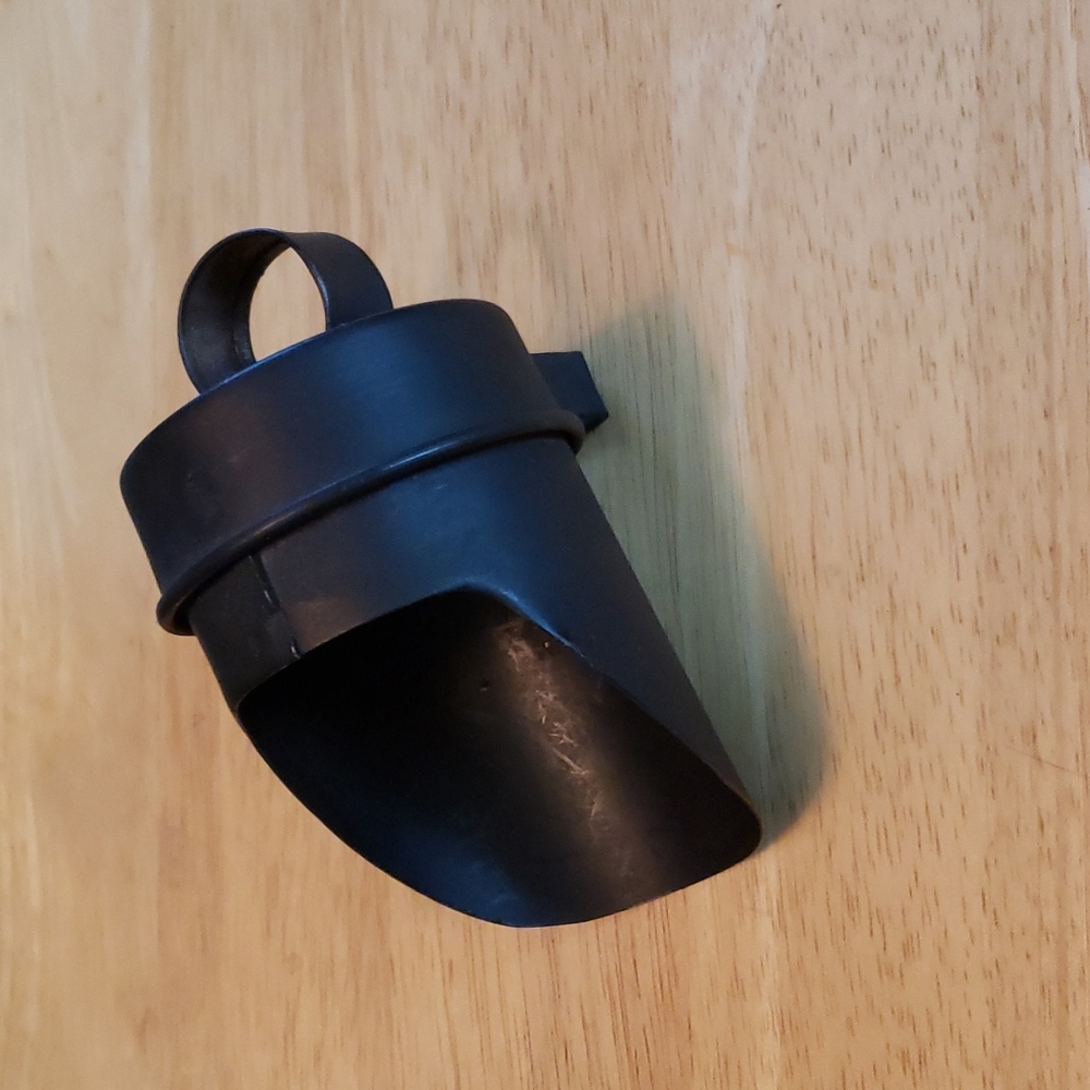 Decorative scoop